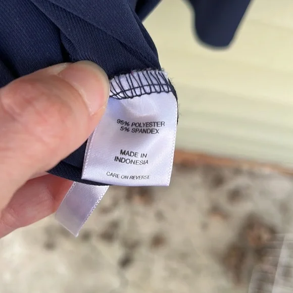 EUC New York & Company stretch, knotted front navy top - Picture 7 of 14